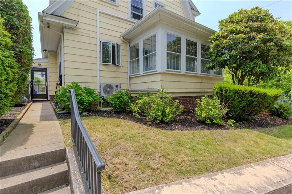 65 Lyndhurst Avenue Providence RI 02908