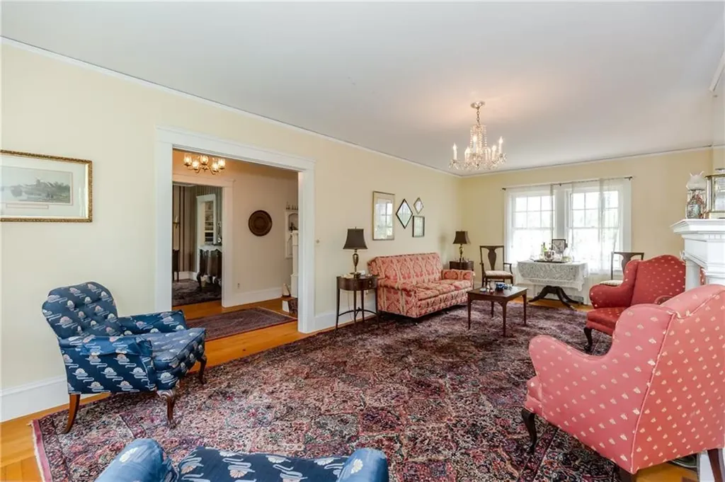 65 Lyndhurst Avenue Providence RI 02908