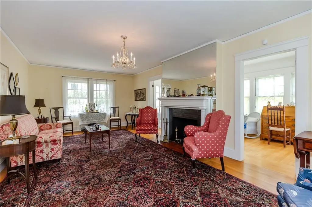 65 Lyndhurst Avenue Providence RI 02908