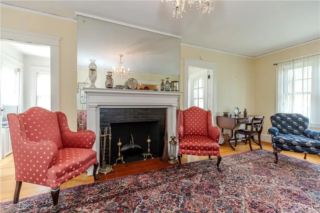 65 Lyndhurst Avenue Providence RI 02908
