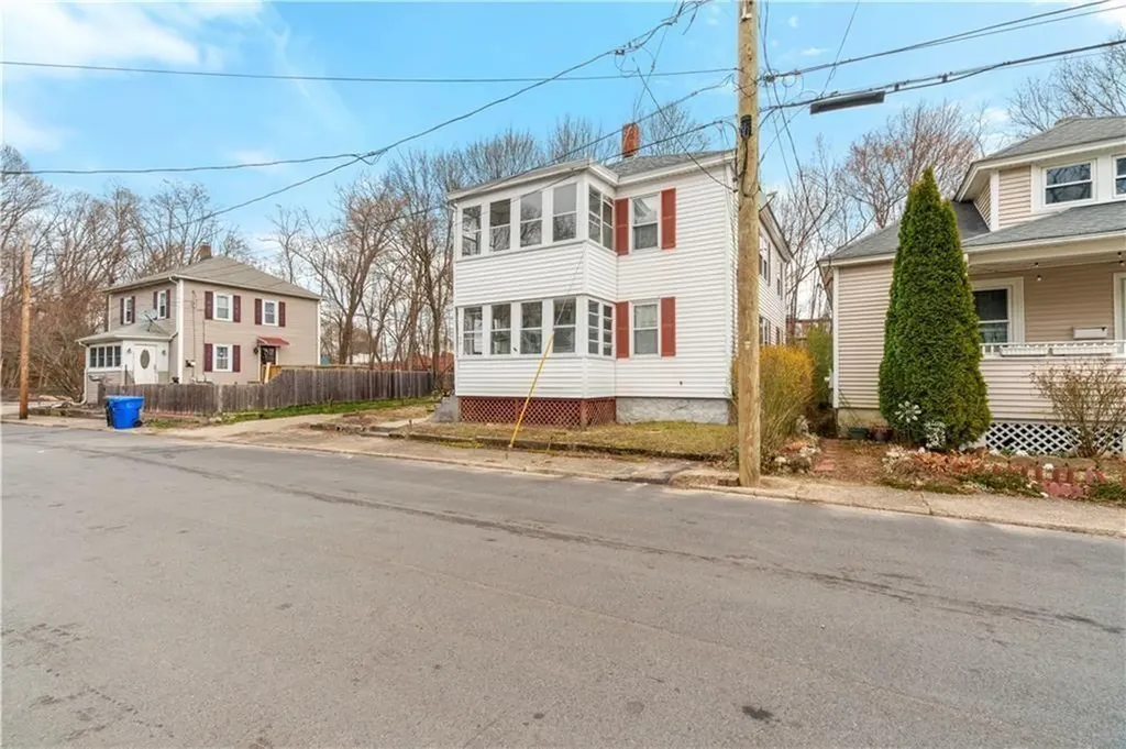 75 Winthrop Avenue West Warwick RI 02893