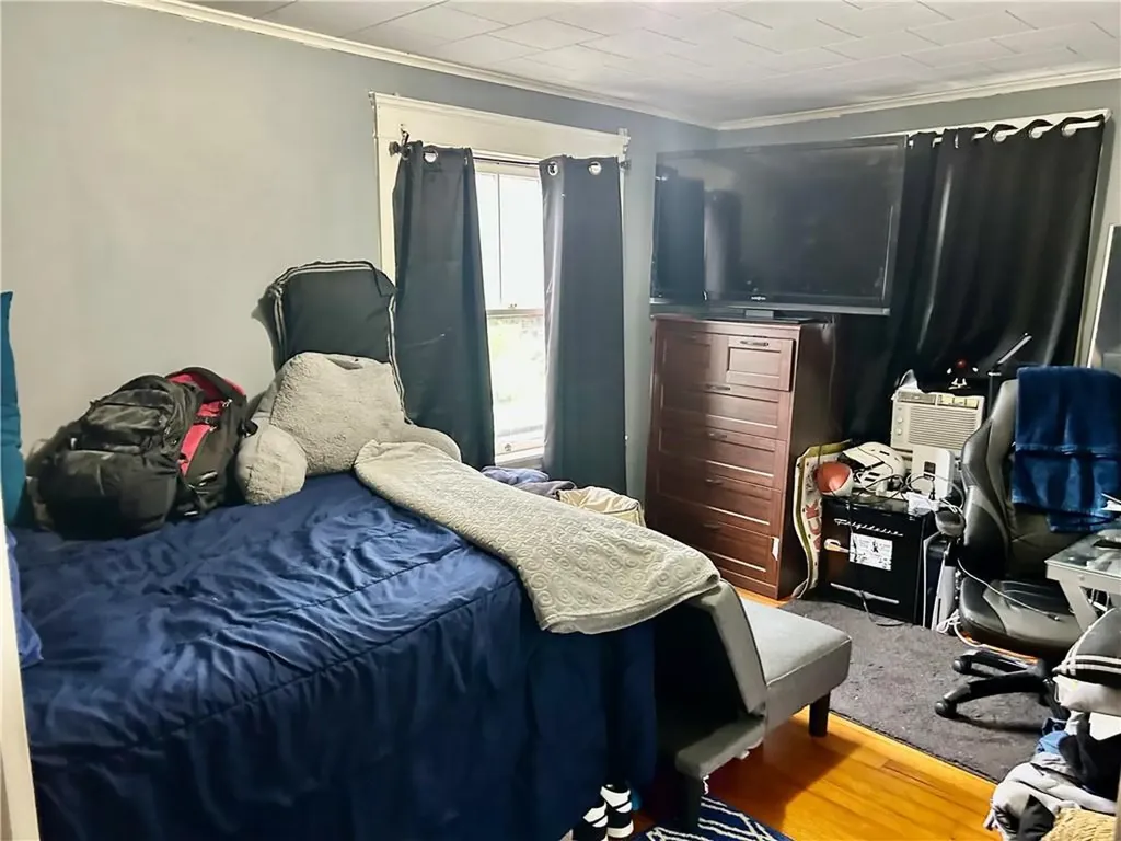 27 Highland Street Cranston RI 02920