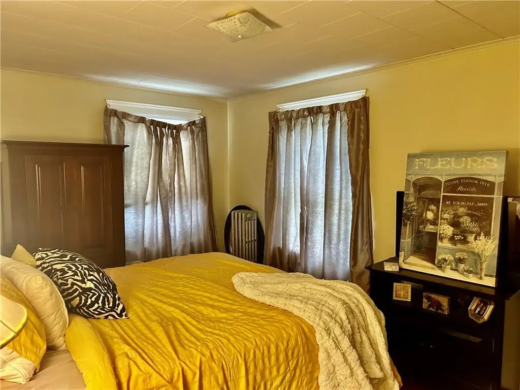 27 Highland Street Cranston RI 02920