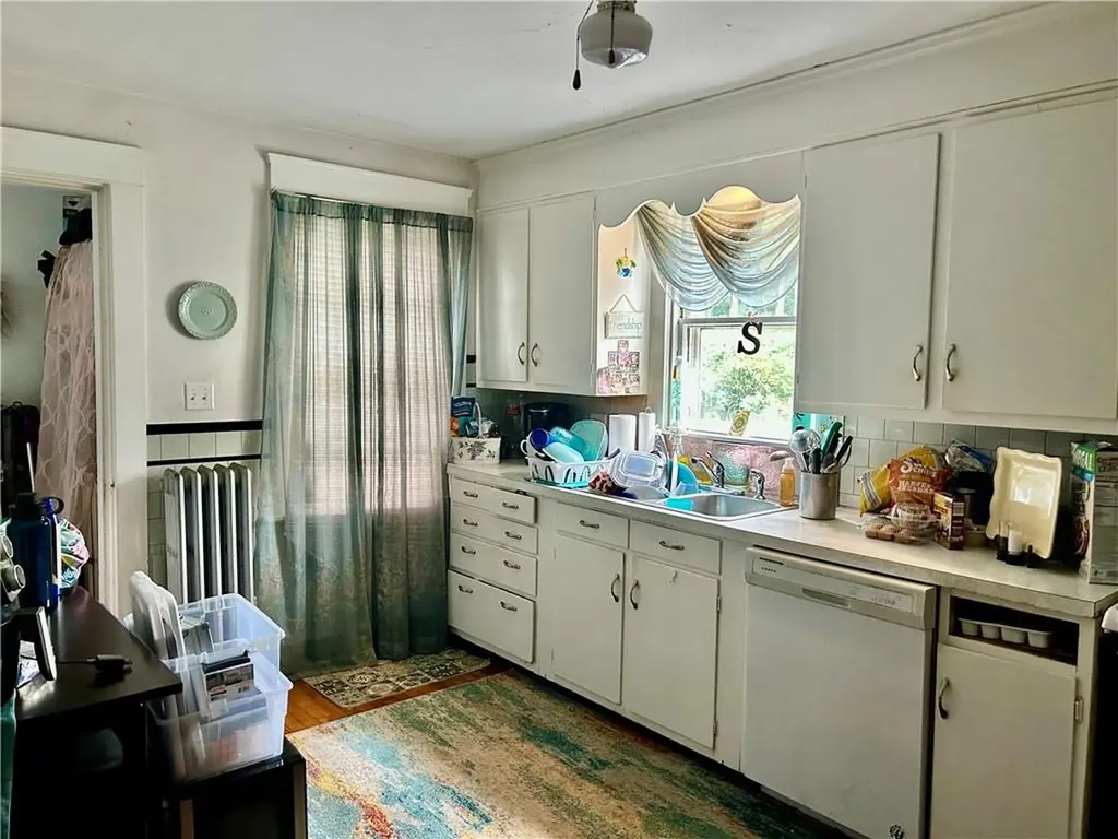 27 Highland Street Cranston RI 02920