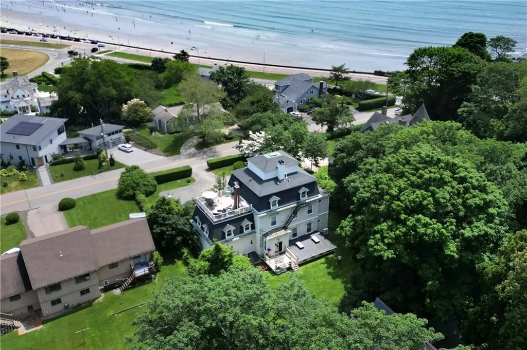 245 Eustis Avenue Newport RI 02840
