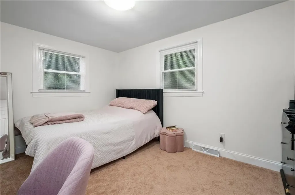 607 Knollwood Drive Woonsocket RI 02895