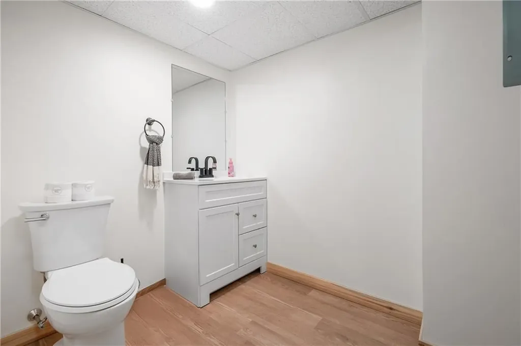 607 Knollwood Drive Woonsocket RI 02895