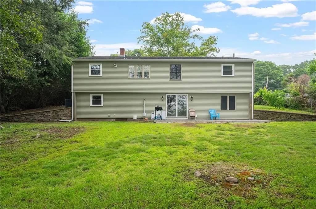 607 Knollwood Drive Woonsocket RI 02895