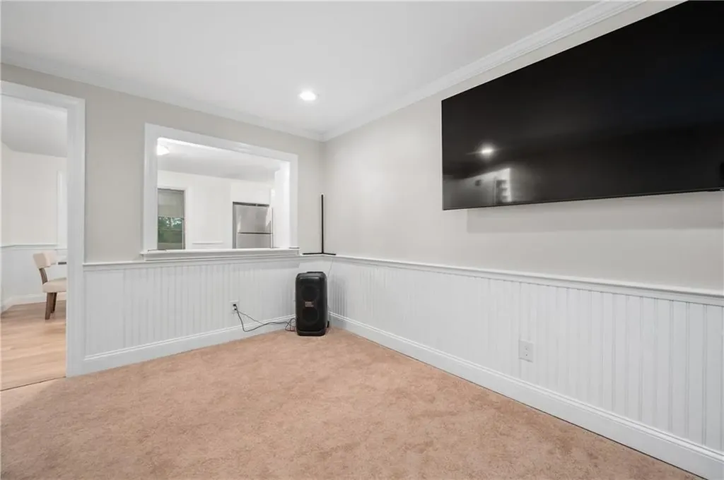 607 Knollwood Drive Woonsocket RI 02895