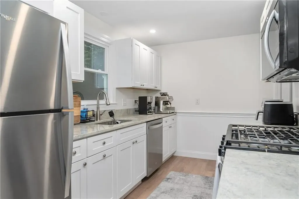 607 Knollwood Drive Woonsocket RI 02895