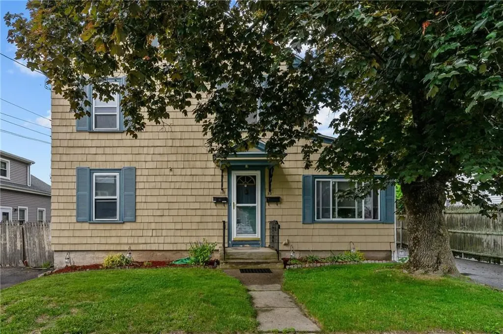 99 100 Third Street West Warwick RI 02893