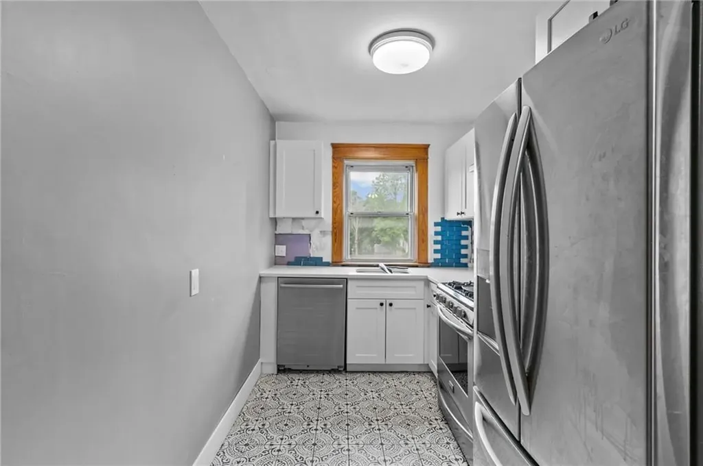 99 100 Third Street West Warwick RI 02893