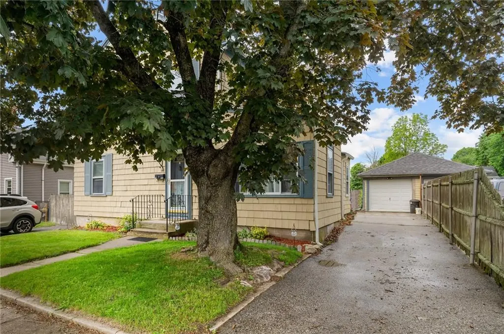 99 100 Third Street West Warwick RI 02893
