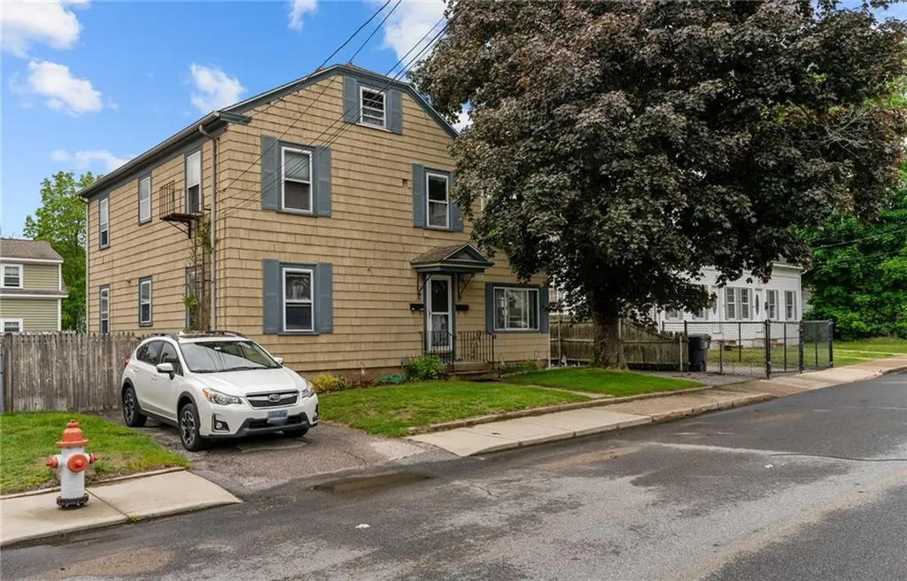 99 100 Third Street West Warwick RI 02893
