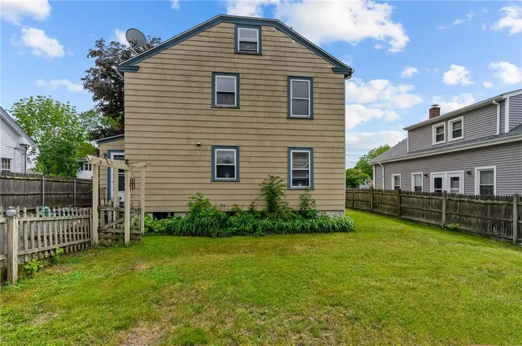 99 100 Third Street West Warwick RI 02893