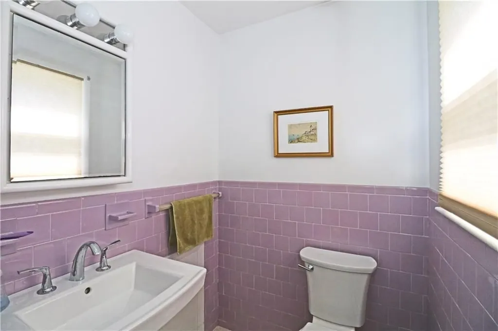 59 Evergreen Drive Portsmouth RI 02871