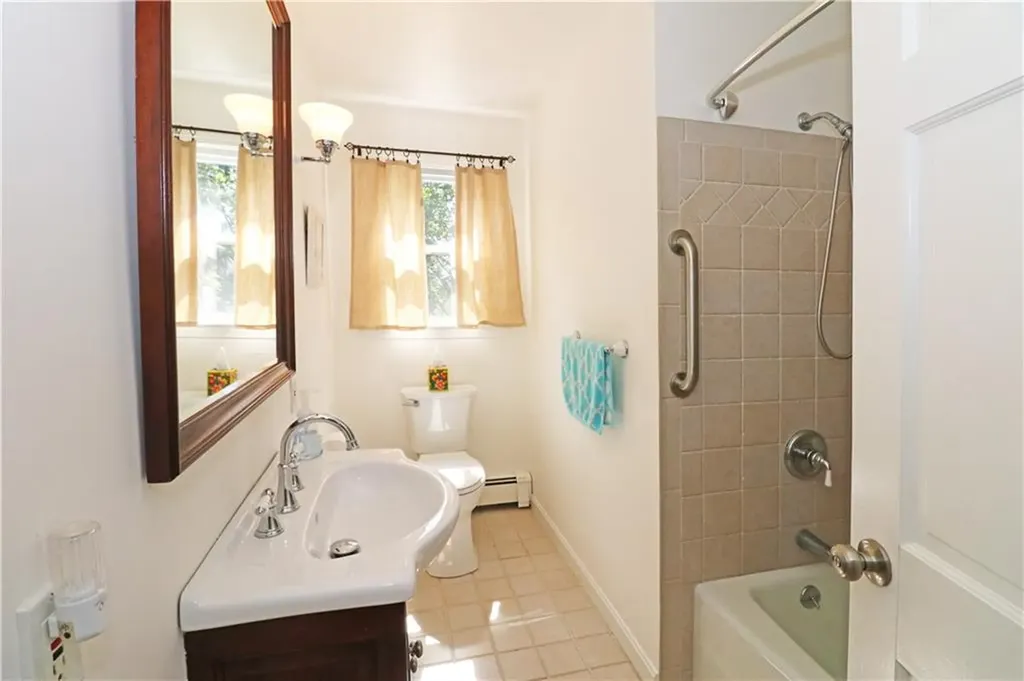 59 Evergreen Drive Portsmouth RI 02871
