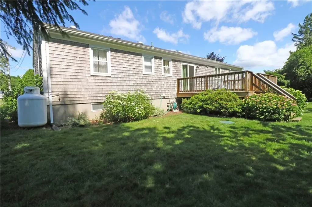 59 Evergreen Drive Portsmouth RI 02871