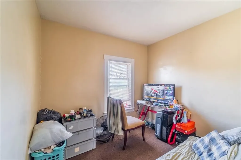 12 14 Fairview Avenue Pawtucket RI 02860