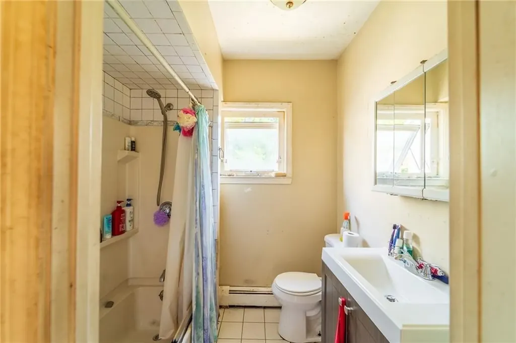 12 14 Fairview Avenue Pawtucket RI 02860