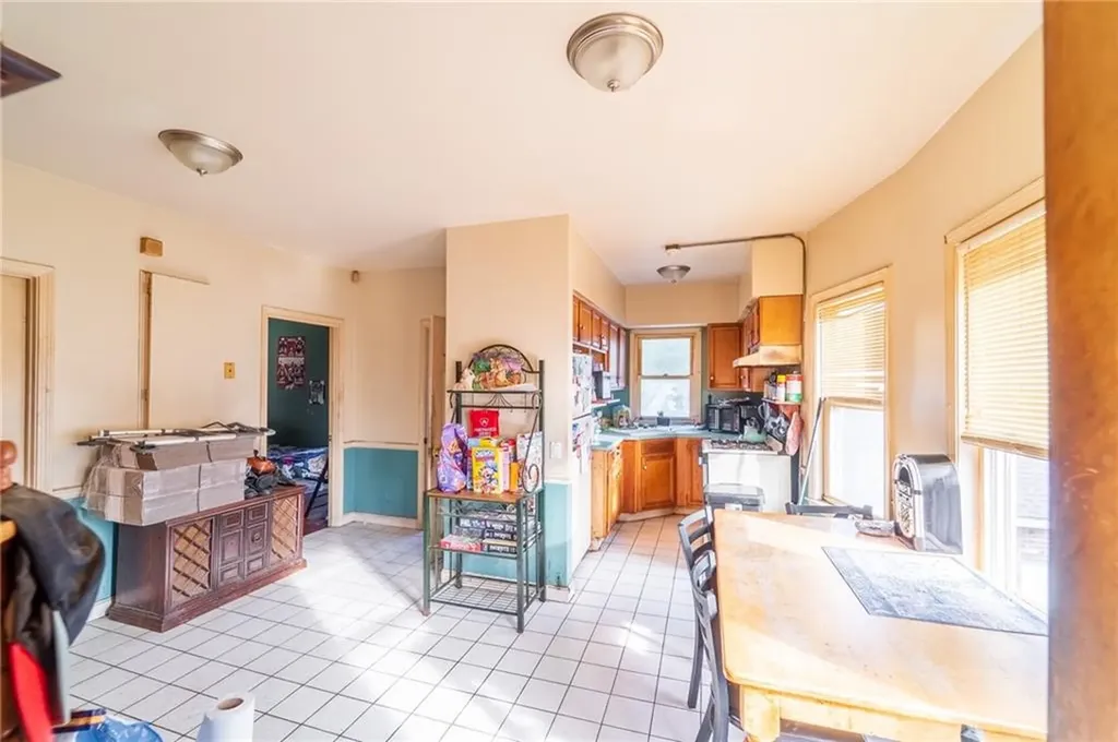 12 14 Fairview Avenue Pawtucket RI 02860