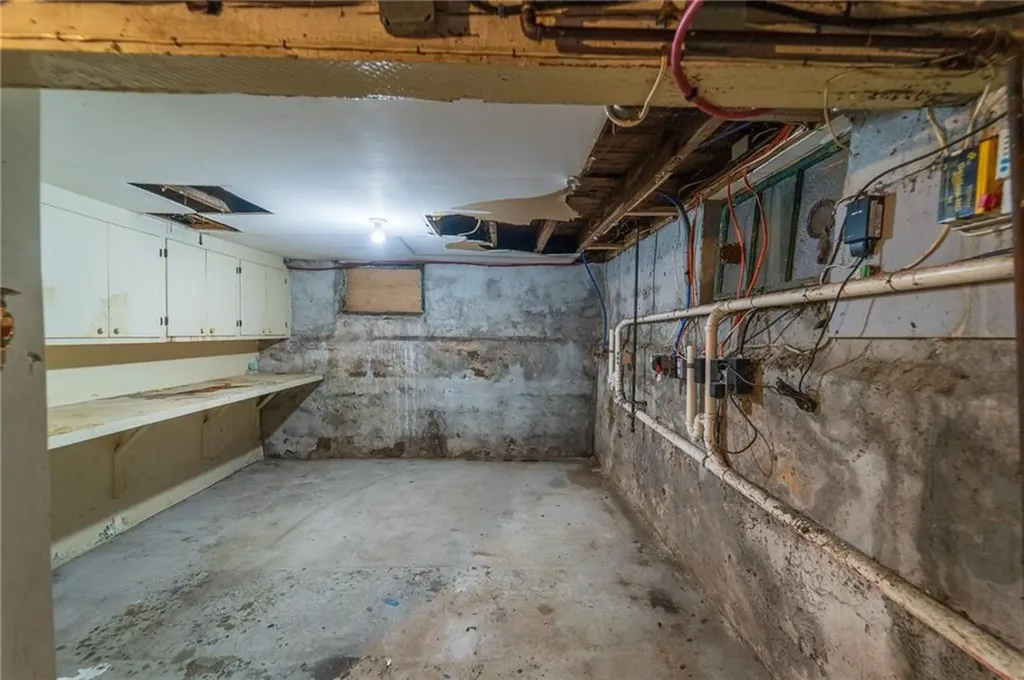 12 14 Fairview Avenue Pawtucket RI 02860