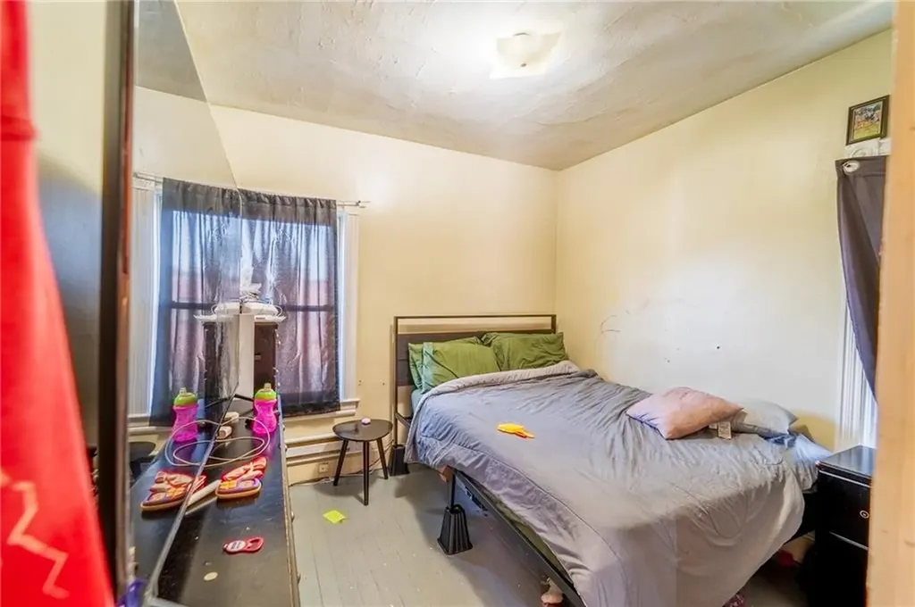 12 14 Fairview Avenue Pawtucket RI 02860