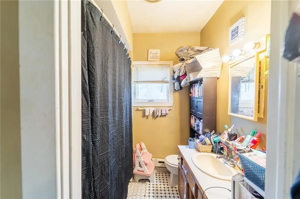 12 14 Fairview Avenue Pawtucket RI 02860