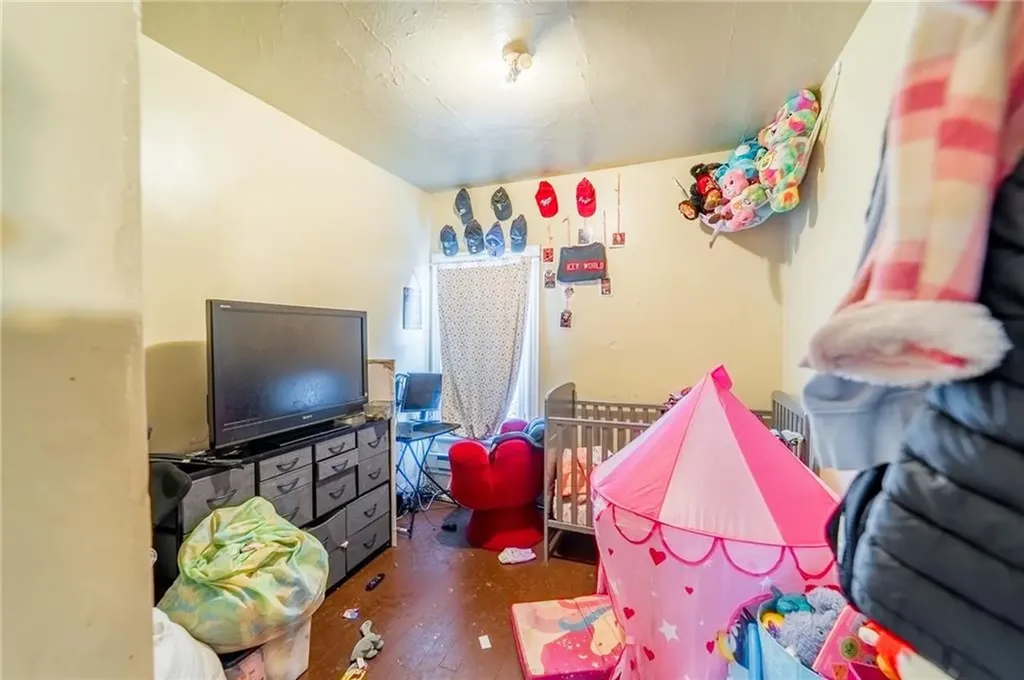 12 14 Fairview Avenue Pawtucket RI 02860