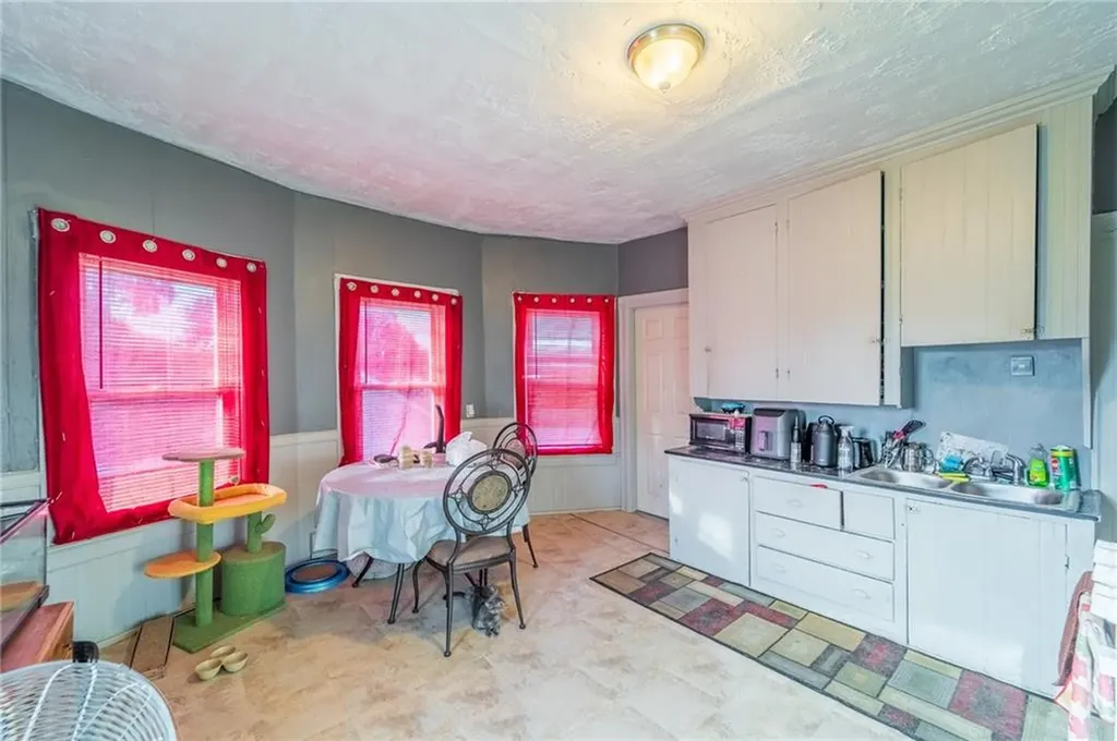 12 14 Fairview Avenue Pawtucket RI 02860