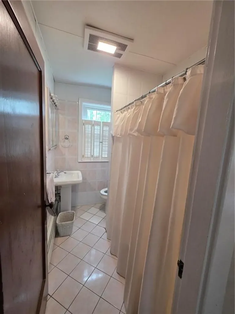 77 Lenox Avenue West Warwick RI 02893