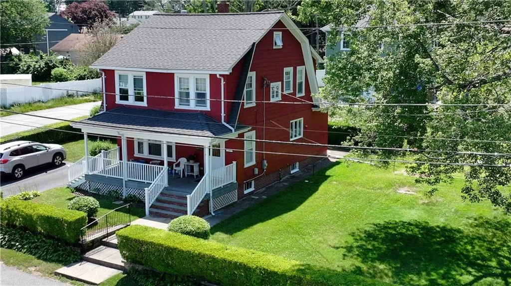 77 Lenox Avenue West Warwick RI 02893