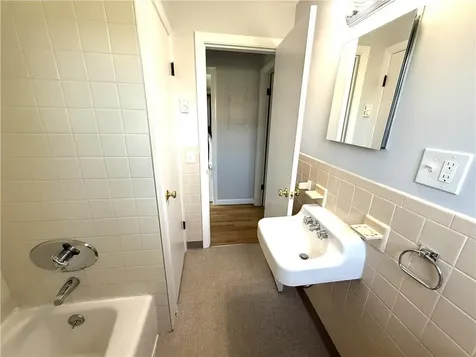 28 Ethel Drive Portsmouth RI 02871