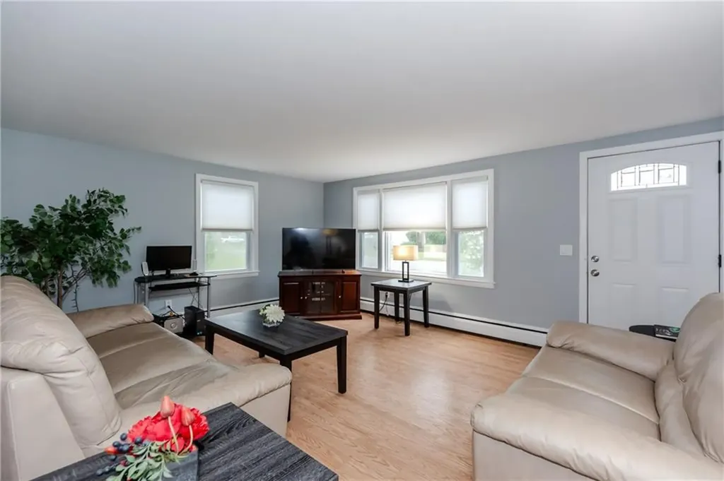 40 Lufkin Court Warwick RI 02888