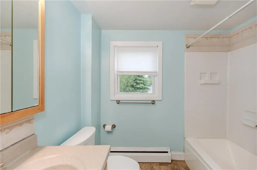 40 Lufkin Court Warwick RI 02888