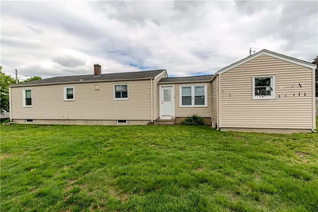 40 Lufkin Court Warwick RI 02888