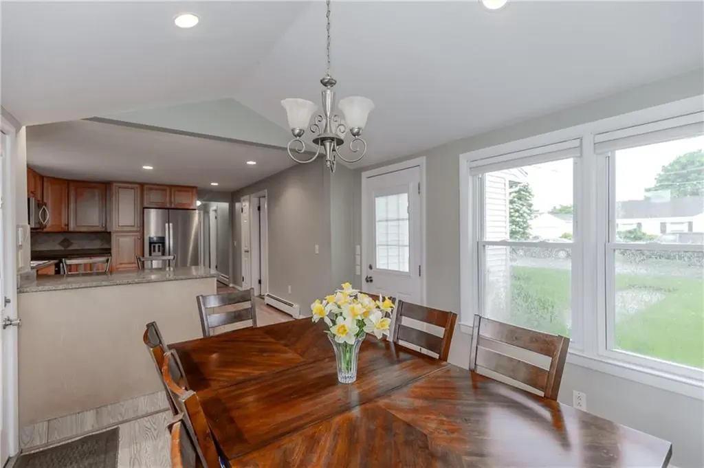 40 Lufkin Court Warwick RI 02888