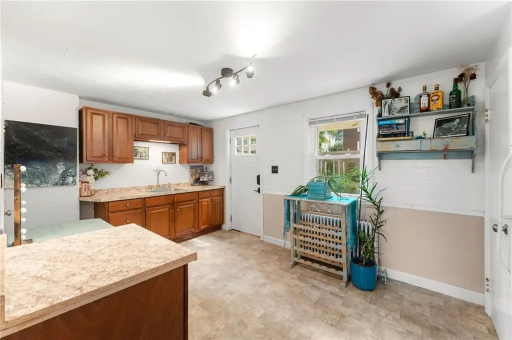 250 Lowden Street Pawtucket RI 02860