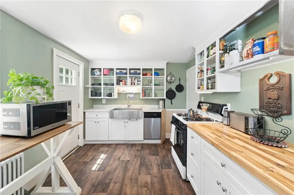 250 Lowden Street Pawtucket RI 02860