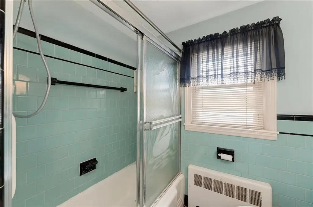 27 Burns Street Providence RI 02904