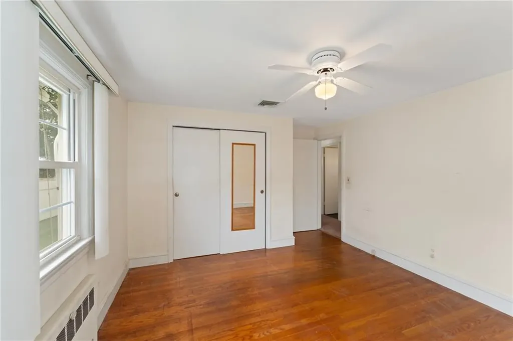 27 Burns Street Providence RI 02904