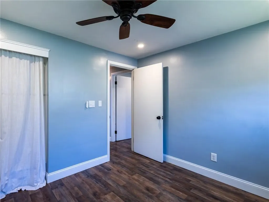 69 Haverhill Avenue Warwick RI 02886