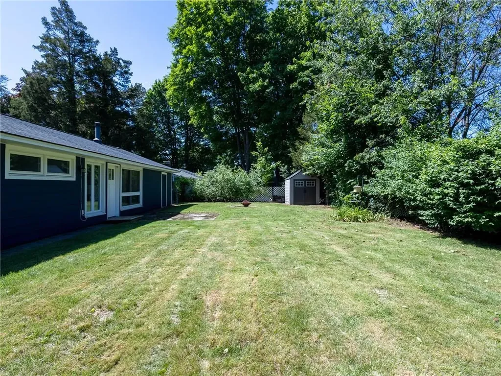 69 Haverhill Avenue Warwick RI 02886