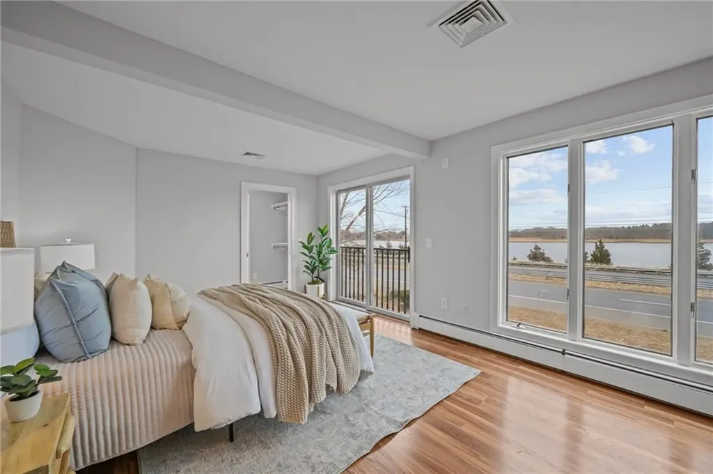 1705 Wampanoag Trail Barrington RI 02806