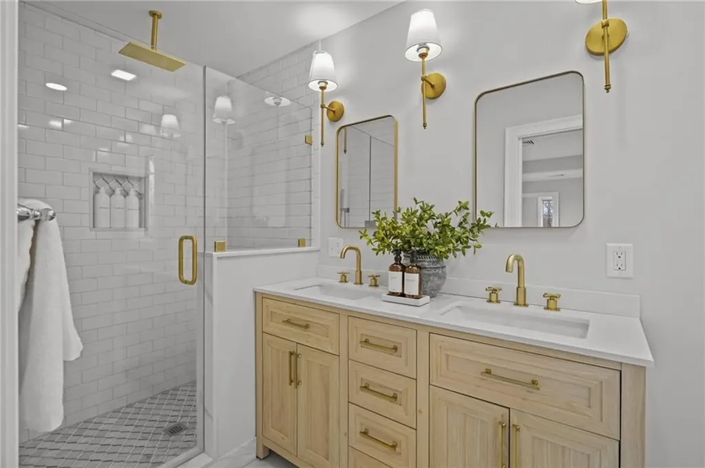 1705 Wampanoag Trail Barrington RI 02806