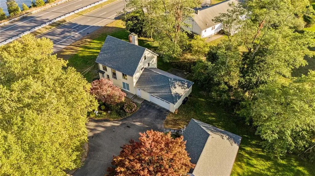 1705 Wampanoag Trail Barrington RI 02806