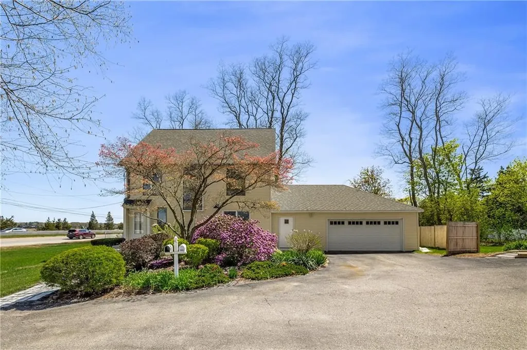 1705 Wampanoag Trail Barrington RI 02806