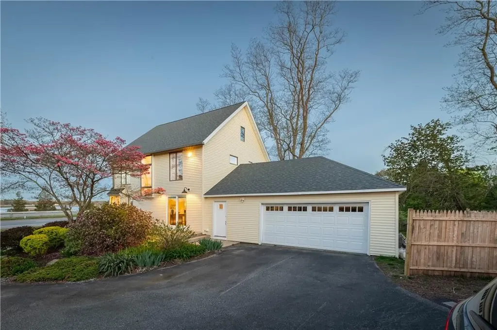 1705 Wampanoag Trail Barrington RI 02806