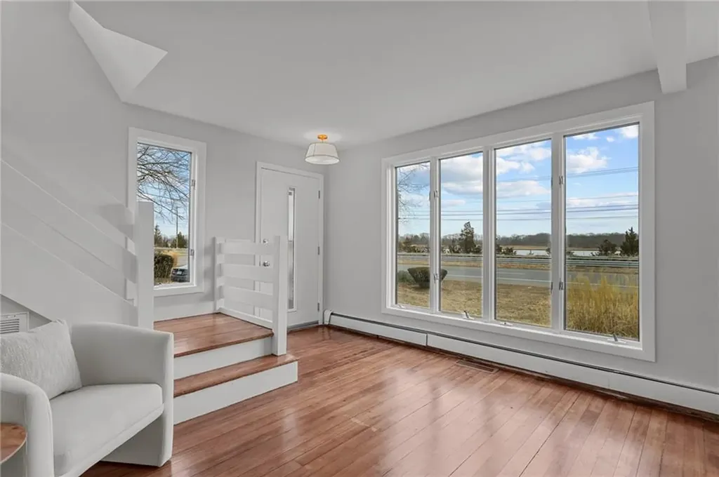 1705 Wampanoag Trail Barrington RI 02806