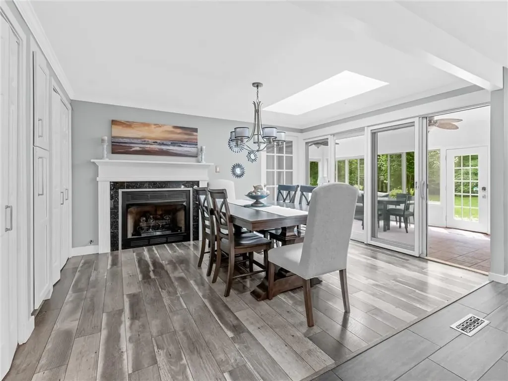 20 Beechwood Drive Cranston RI 02921